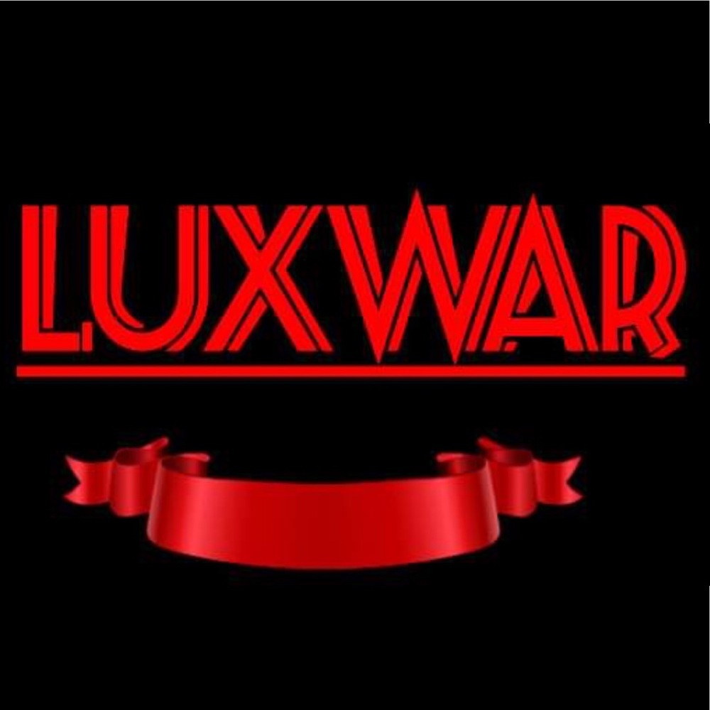 Meet your Posher, Lux